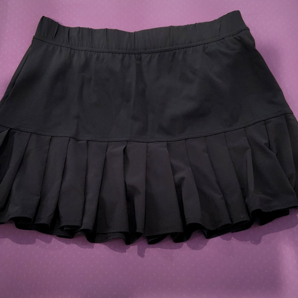 Talbots Black Pleated Skort